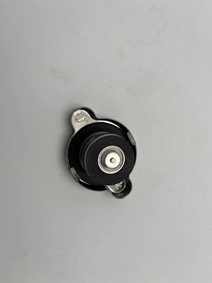 OE NO. 253301R000 ハインダイ用のASSY ラジエーターエンジンパーツ 25330-3K000 25330-38001 25330-33001