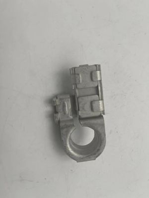 スタンピングプロセス 919803X010 アクセントのためのポジティブバッテリーターミナル アゼラ モダンデザイン